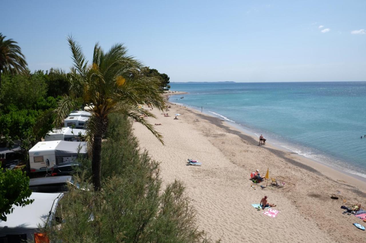 Playa Montroig Camping Resort Bagian luar foto